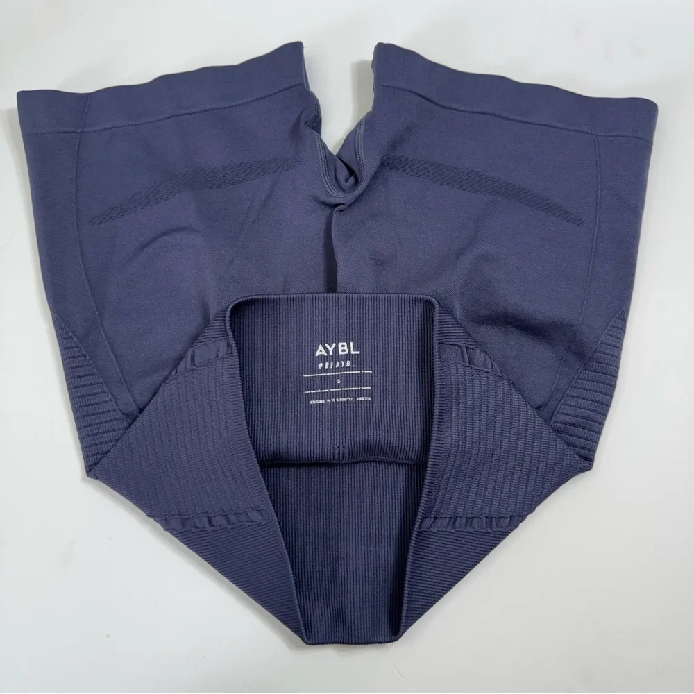 BALANCE V2 SEAMLESS SHORTS NAVY BLUE - Picture 8 of 8